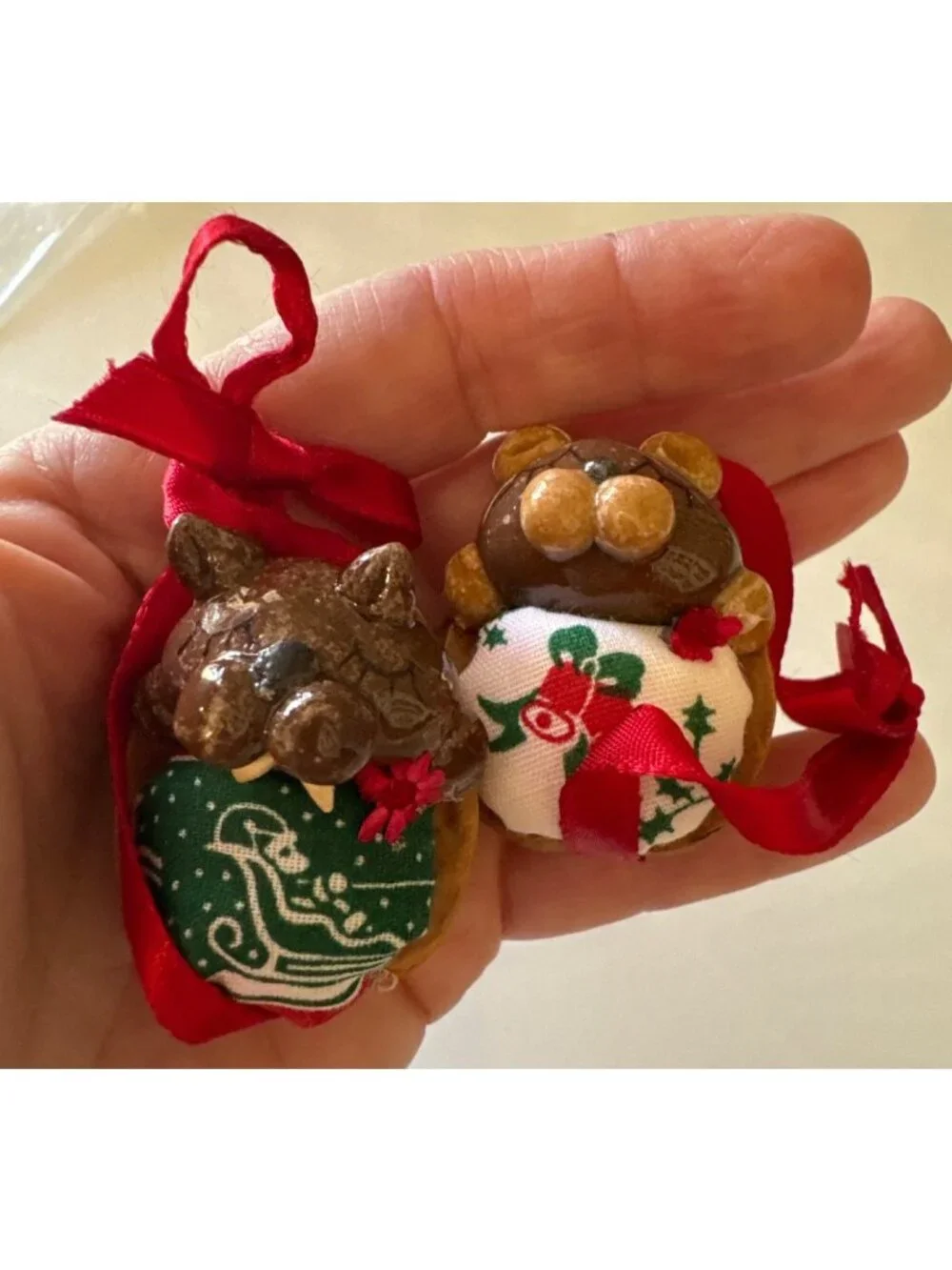 Handmade Christmas Bear Ornaments In Walnut Shells With Red Ribbons -‎ Set Of 8